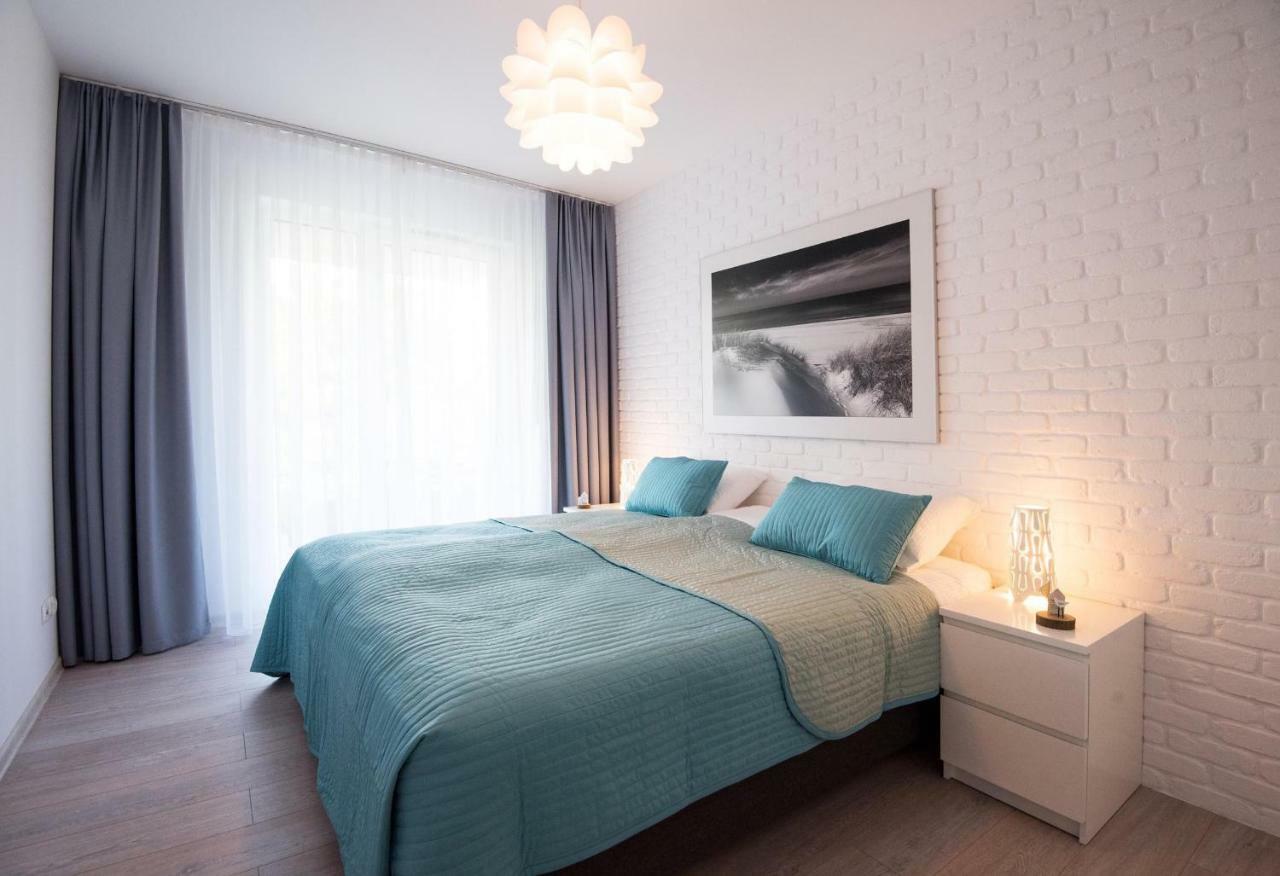 Lato Apartament Solna 11C Z Garazem 科沃布热格 外观 照片
